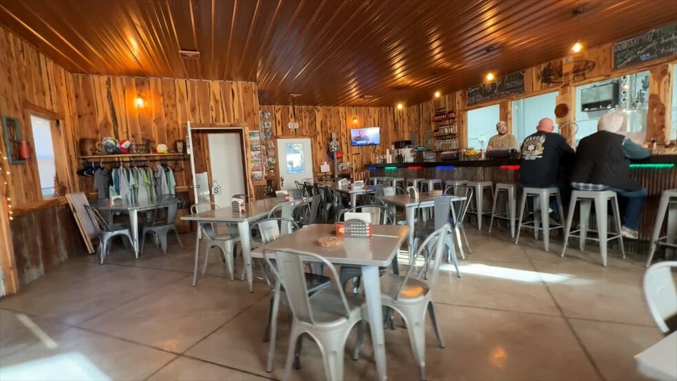 Primary Photo Of 43937 Highway 36, Monroe City General Retail For Sale