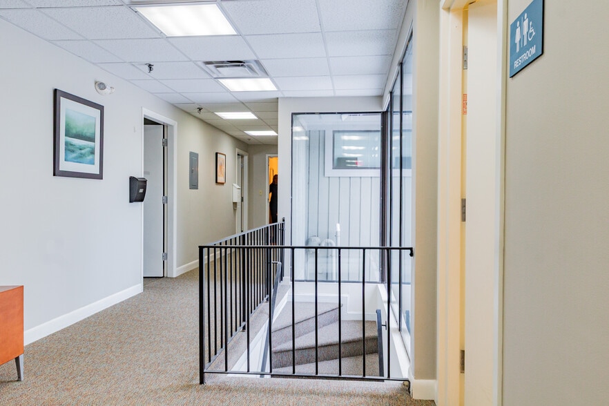 More Photos Of 260 Western Ave, South Portland Office For Sale