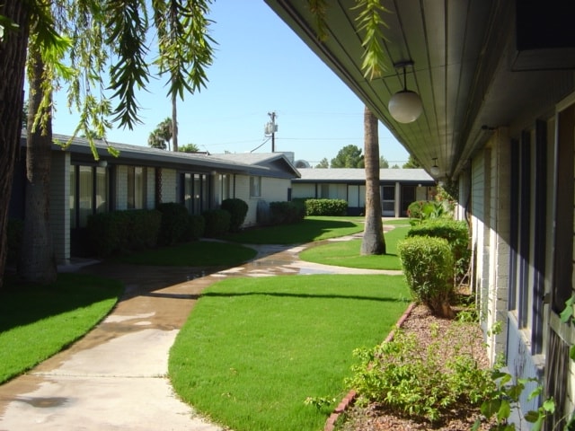 More Photos Of 2620 N 40th St, Phoenix Apartments For Sale
