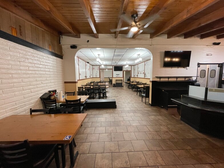 More Photos Of 5933-43 El Cajon Blvd, San Diego Storefront Retail Office For Sale