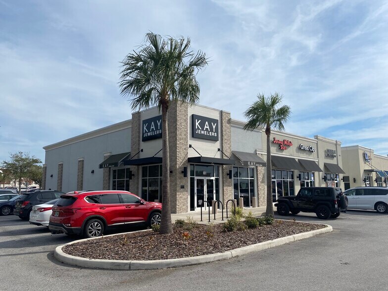 More Photos Of 3540 Harden Blvd, Lakeland Storefront For Sale