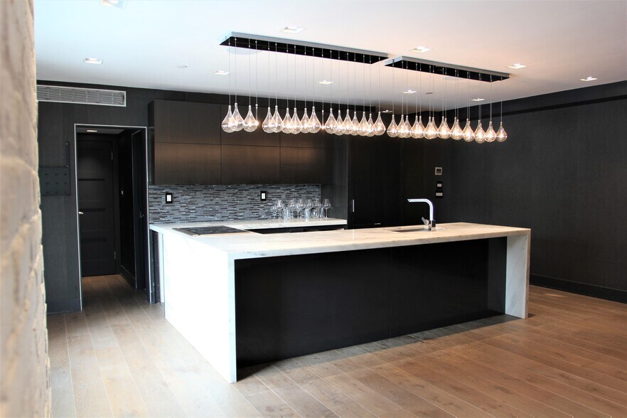 More Photos Of 55 Chrystie St, New York Loft Creative Space For Lease