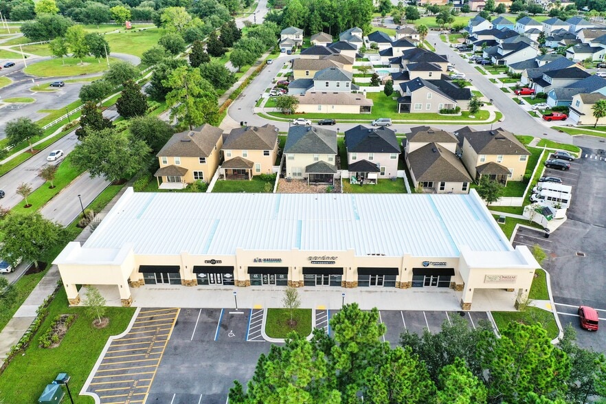 More Photos Of 518 Hollyberry Ln, Orange Park Storefront Retail Office For Lease
