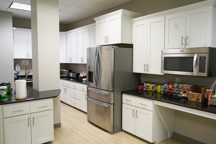 More Photos Of 11550 Common Oaks Dr, Raleigh Medical For Lease