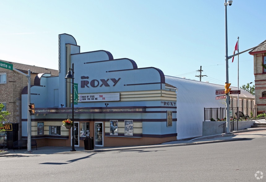 Primary Photo Of 46 Brock St W, Uxbridge Theater Concert Hall For Sale