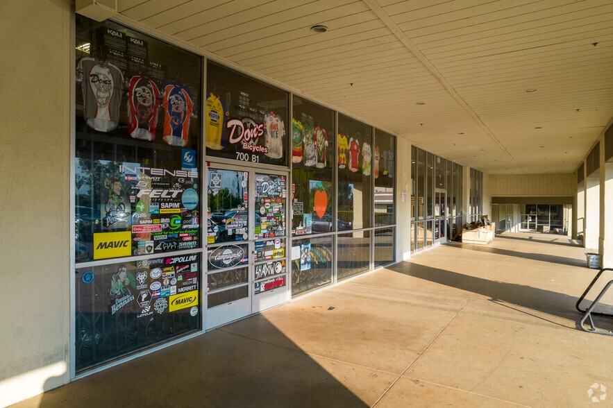 More Photos Of 700 E Redlands Blvd, Redlands Unknown For Lease