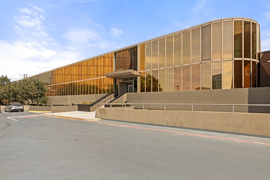 More Photos Of 8350 N Central Expy, Dallas Office For Sale