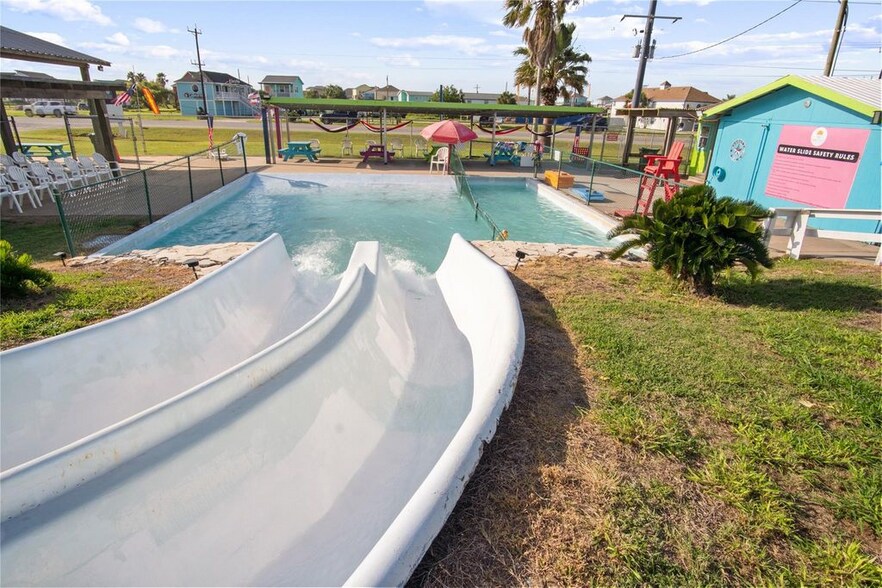 More Photos Of 2061 Highway 87, Port Bolivar Amusement Park For Sale
