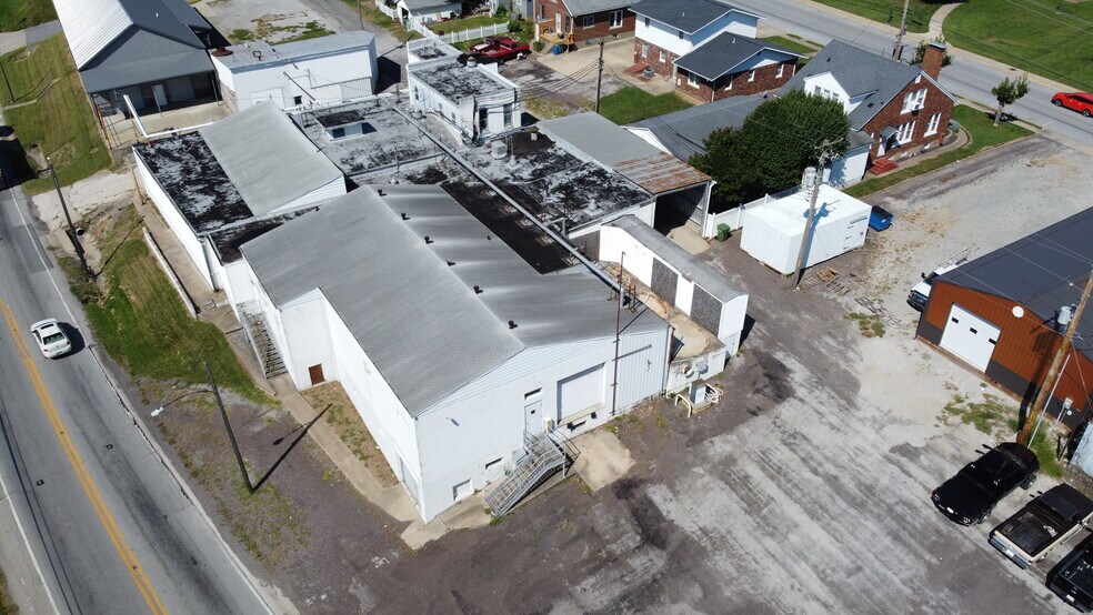 More Photos Of 1915 State St, Chester Manufacturing For Sale