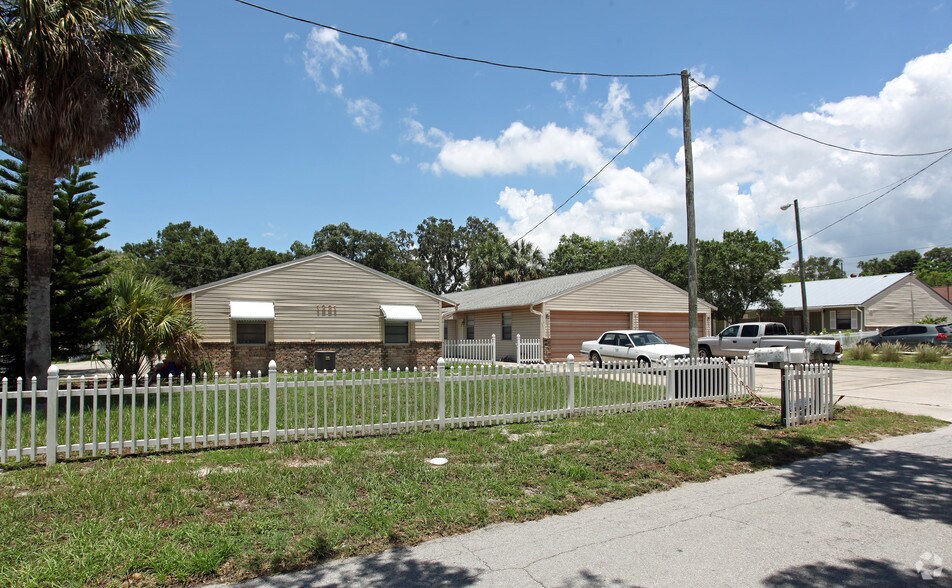 More Photos Of 1231 Illinois Ave, Palm Harbor Apartments For Sale