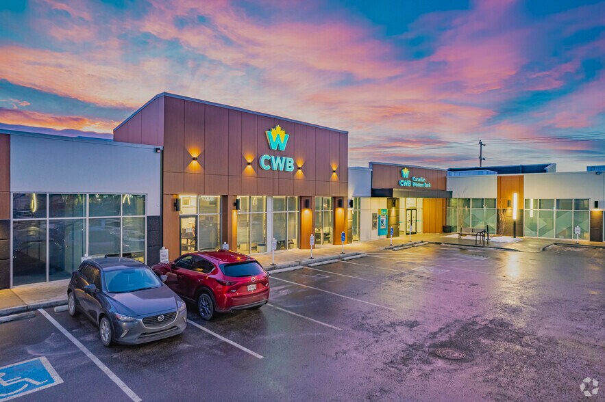 More Photos Of 324 58 Av SE, Calgary Storefront Retail Office For Lease