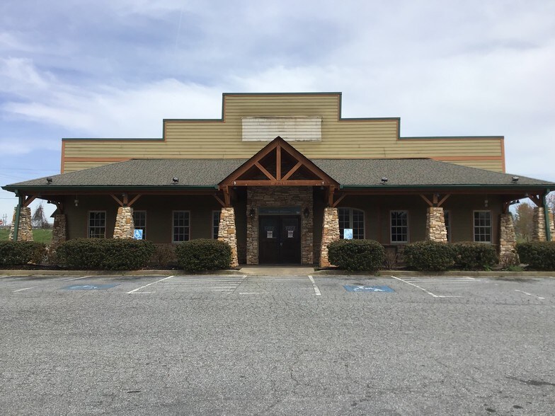 More Photos Of 6750 Pottery Rd, Spartanburg Restaurant For Sale