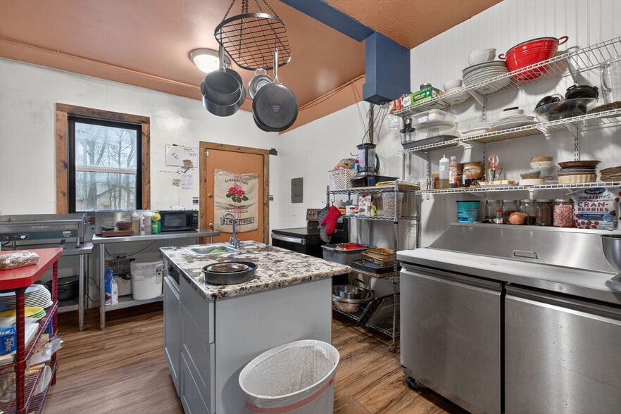 More Photos Of 502 N Main St, Pocatello General Retail For Sale