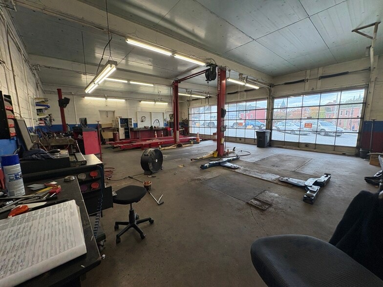 More Photos Of 349 Buttonwood St, Reading Flex For Sale