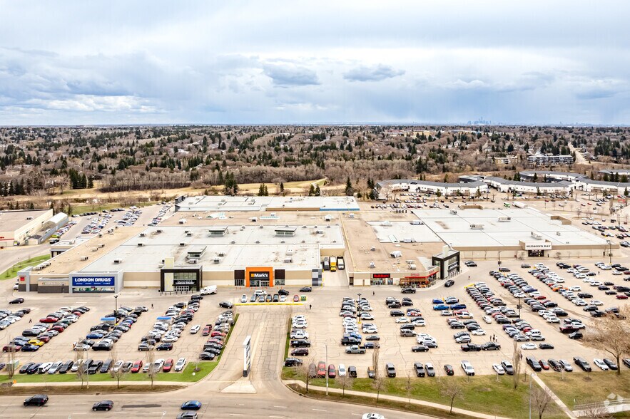 More Photos Of 375 St Albert Trl, St. Albert Department Store For Lease