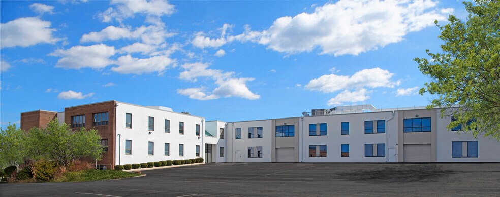 More Photos Of 12276 Wilkins Ave, Rockville Flex For Lease