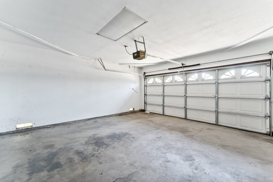 More Photos Of 645 Giano Ave, La Puente Warehouse For Sale