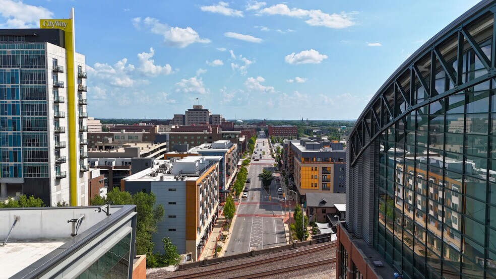 More Photos Of 229 S Delaware St, Indianapolis Unknown For Lease