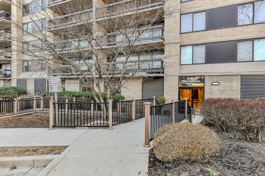 Primary Photo Of 3701 S George Mason Dr, Falls Church Apartments For Lease