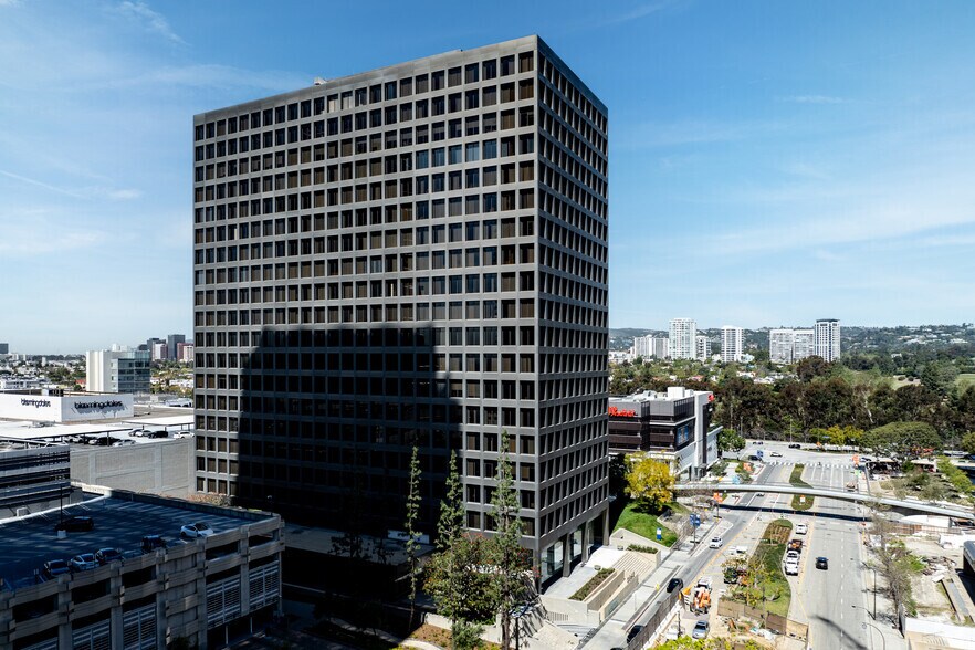 More Photos Of 1901 Avenue of the Stars, Los Angeles Office For Lease