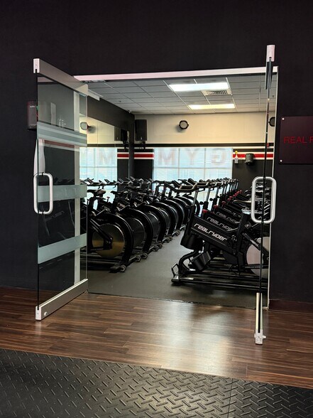 More Photos Of 1835 NW 112th Ave, Miami Warehouse For Sale