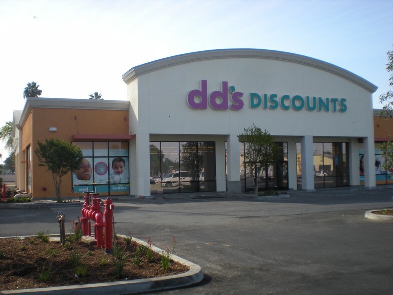 More Photos Of 1200-1314 W Francisquito Ave, West Covina Unknown For Lease