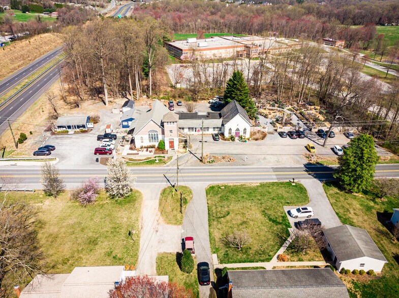 More Photos Of 13554 Triadelphia Rd, Ellicott City Freestanding For Lease