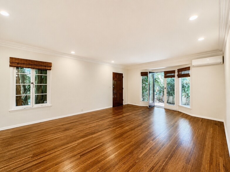More Photos Of 1269 Havenhurst Dr, West Hollywood Multifamily For Sale
