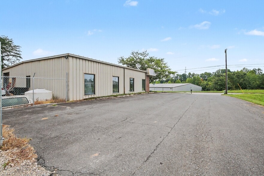 More Photos Of 455 Forum Pky, Rural Hall Industrial For Sale