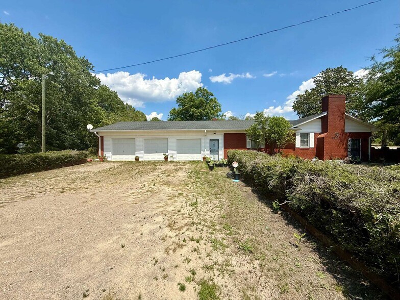 More Photos Of 3030 Cumberland Rd, Fayetteville Office Residential For Sale