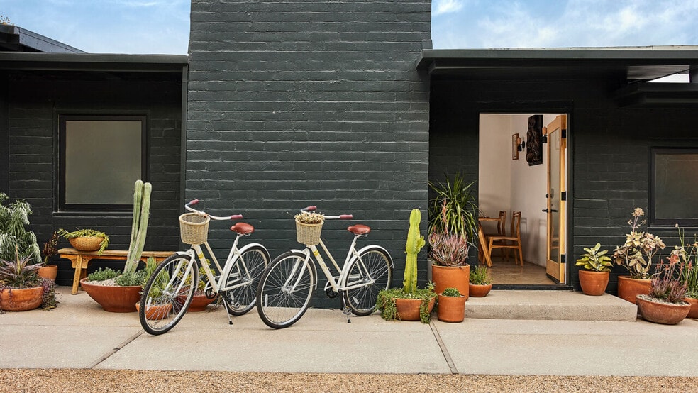 More Photos Of 28920 Pacific Coast Hwy, Malibu Hotel For Sale