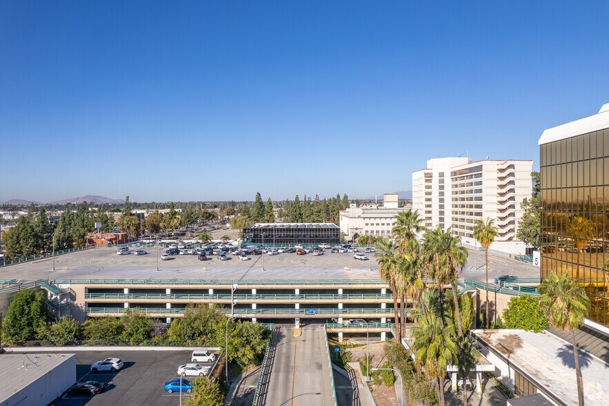 More Photos Of 290 N D St, San Bernardino Loft Creative Space For Lease