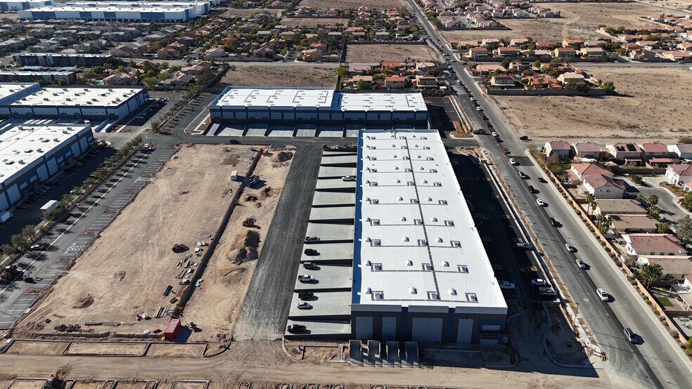 More Photos Of Rainbow Blvd @ Post, Las Vegas Unknown For Lease