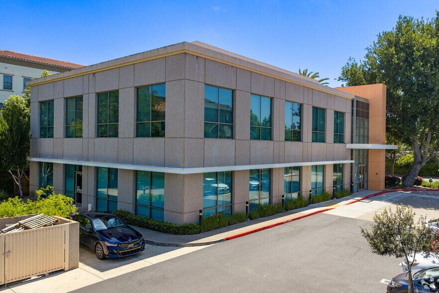 More Photos Of 450-452 Ferguson Dr, Mountain View Office For Sale