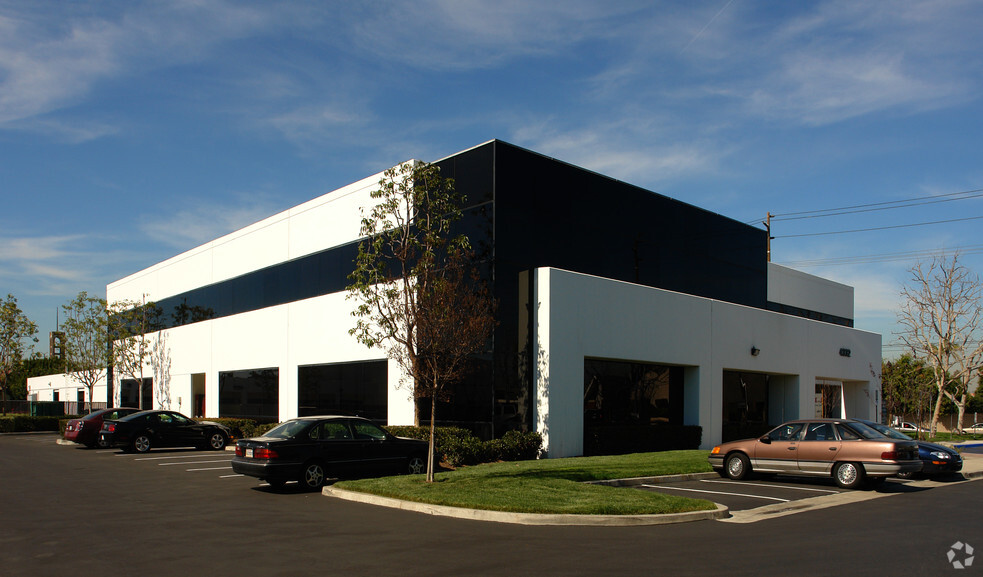 Primary Photo Of 4332 Cerritos Ave, Los Alamitos Office For Lease