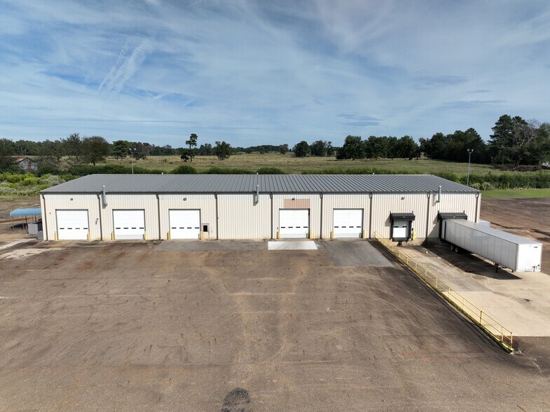 More Photos Of 139 Old Airport Rd, Nashville Manufacturing For Sale