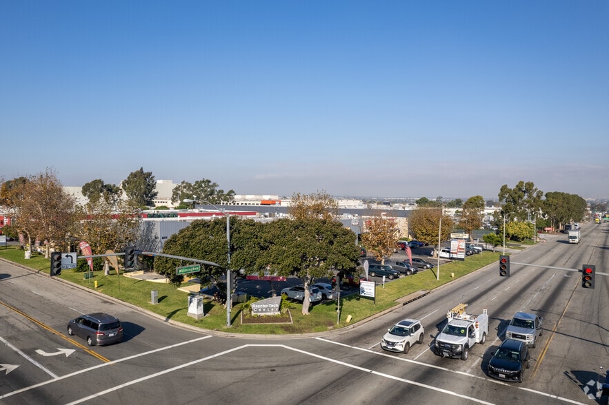 More Photos Of 901 W Victoria St, Compton Unknown For Lease