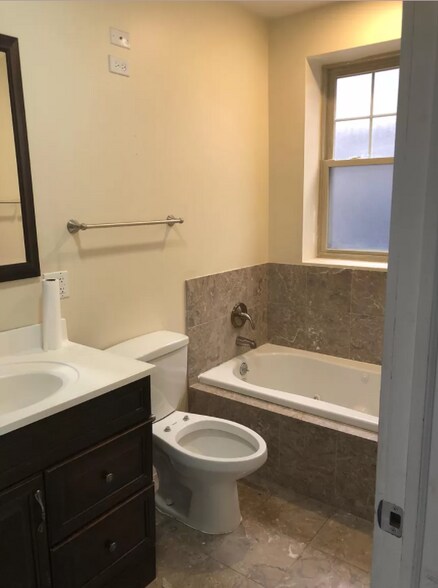 More Photos Of 724 E 50th Pl, Chicago Apartments For Sale