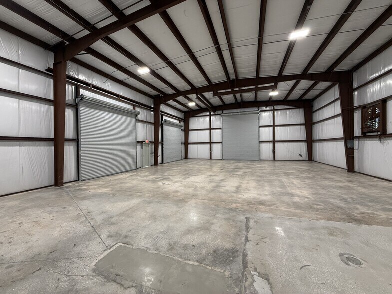 More Photos Of 327 Thorpe Rd, Orlando Service For Lease