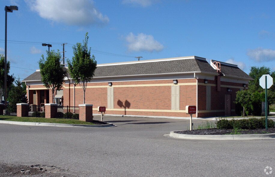 More Photos Of 27340 Eureka Rd, Taylor Fast Food For Sale