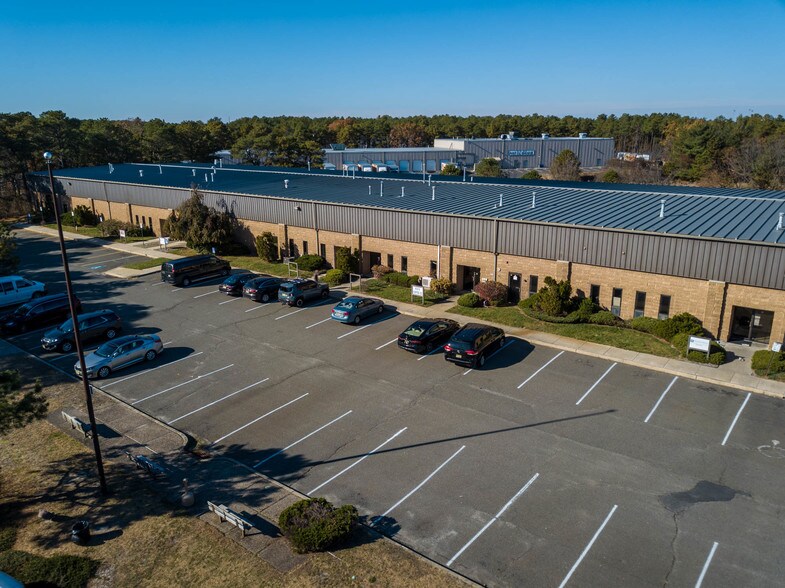 More Photos Of 725 Airport Rd, Lakewood Flex For Sale