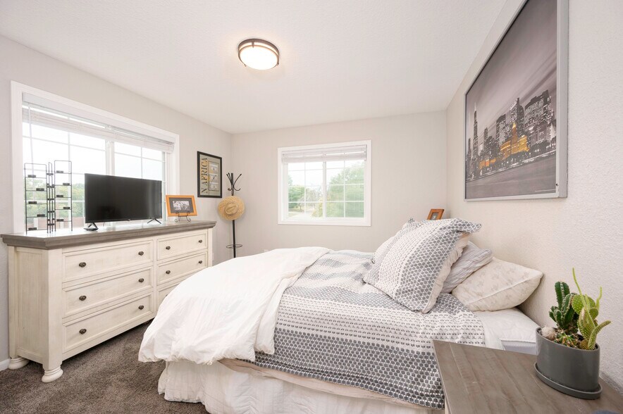 More Photos Of 105 Park St E, South Saint Paul Apartments For Sale