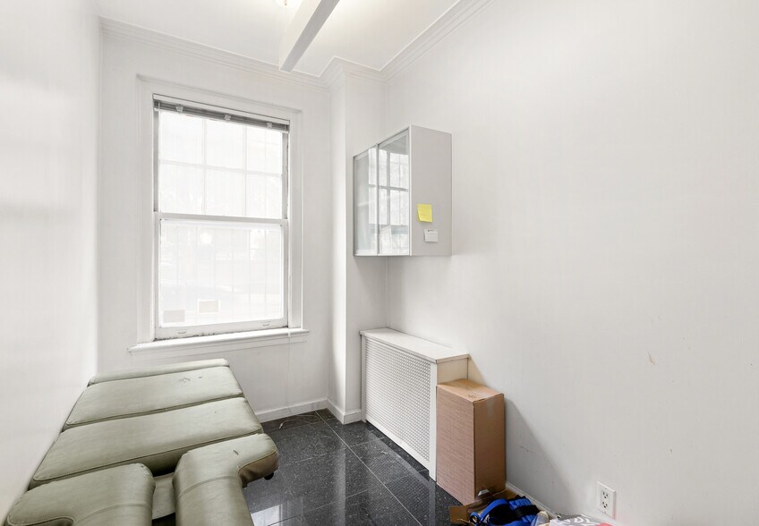 More Photos Of 136 E 36th St, New York Apartments For Sale