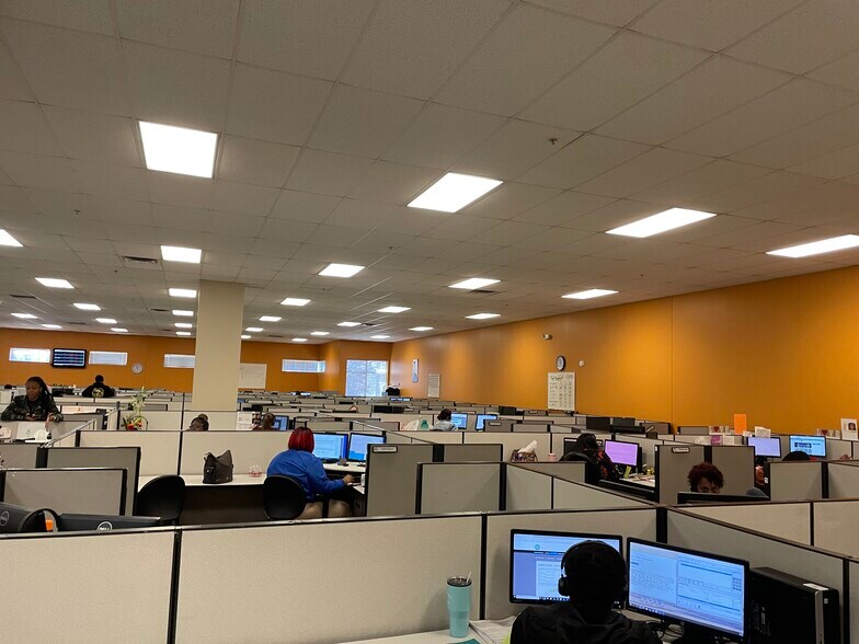 More Photos Of 9801 Georgia St, Crown Point Office For Lease