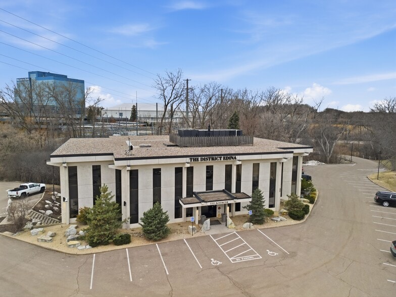 Primary Photo Of 7777 Washington Ave S, Edina Loft Creative Space For Lease