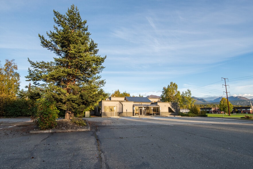 More Photos Of 4361 Boniface Pky, Anchorage Healthcare For Sale