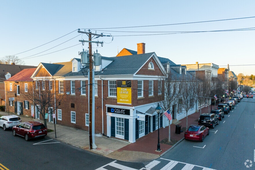 More Photos Of 1001 Charles St, Fredericksburg Loft Creative Space For Lease
