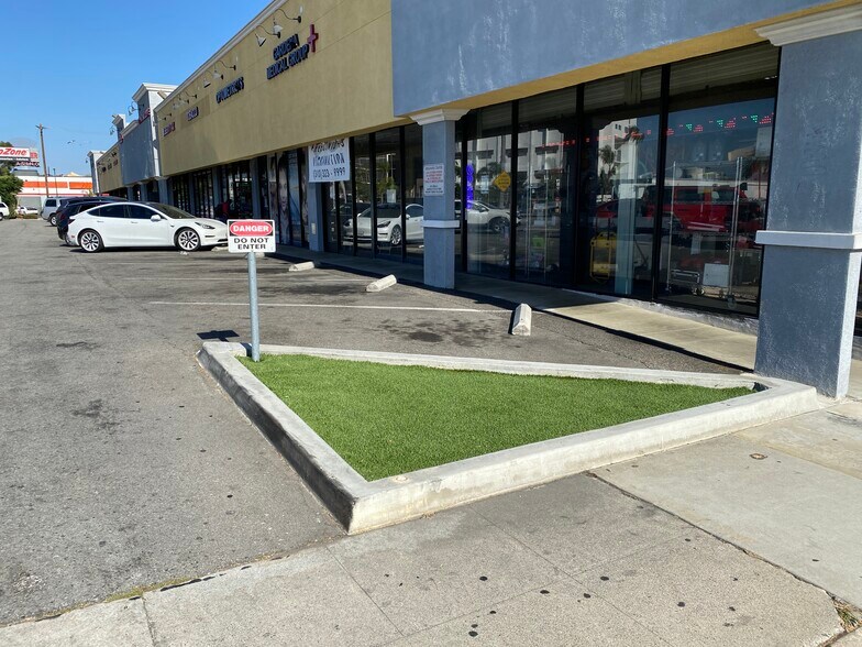 More Photos Of 1124-1126 W Redondo Beach Blvd, Gardena Unknown For Lease