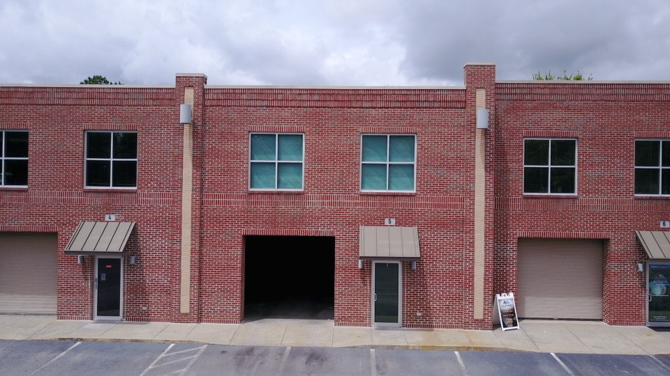 Primary Photo Of 5292 Oakdale Rd SE, Smyrna Showroom For Lease