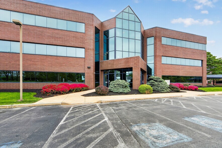 More Photos Of 470 John Young Way, Exton Unknown For Lease